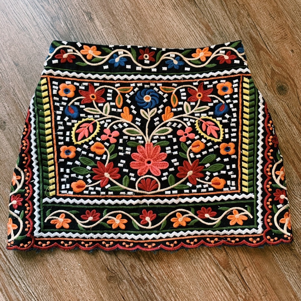 Floral Embroidered Miniskirt